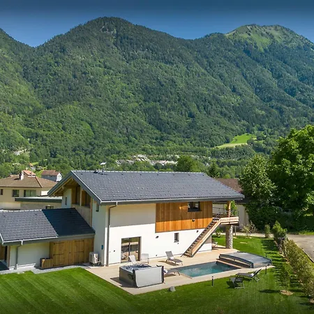 Chalet Tyron - Ovo Network
